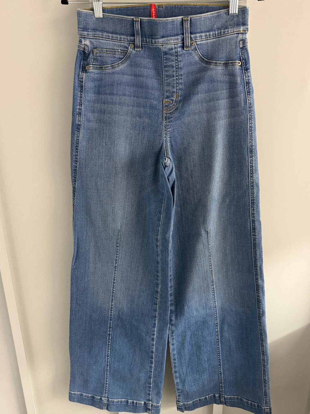 SPANX Seamed Front Pull On Wide Leg Jeans Size S New - Picture 1 of 8